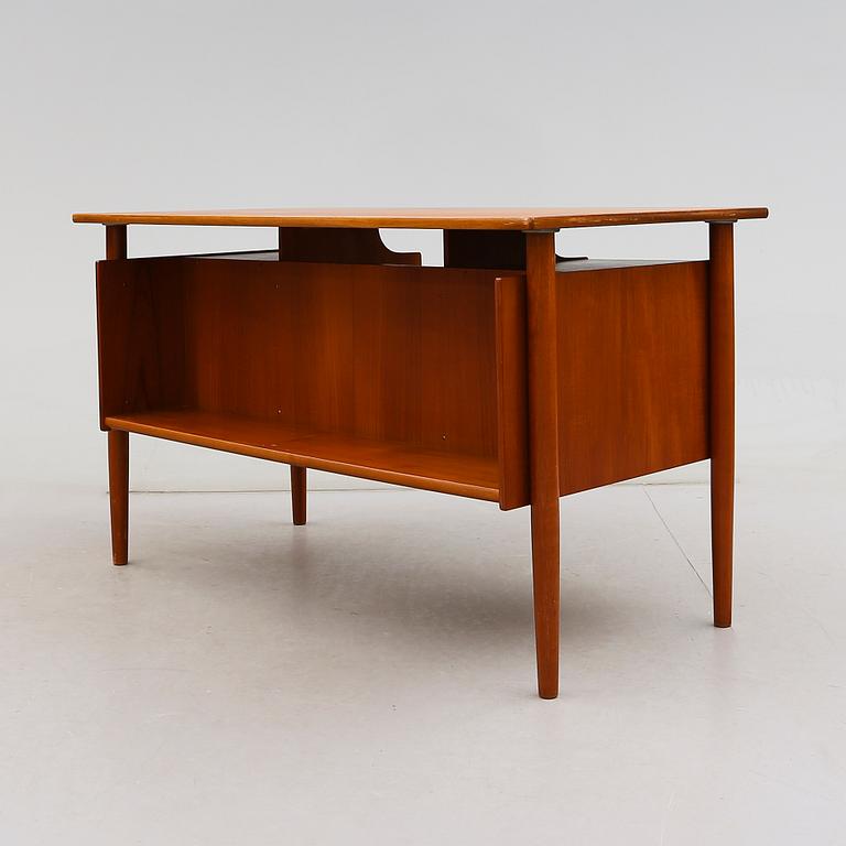 SKRIVBORD, 1900-talets andra hälft.