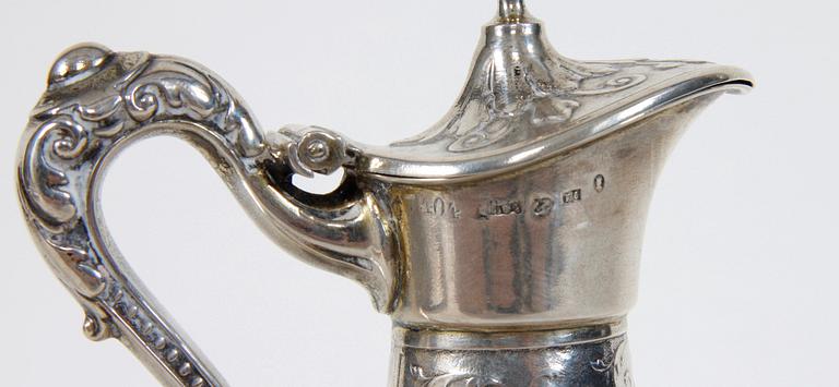 BRICKA, KARAFF SAMT GLAS, 4 st. Silver och glas. Lars Larsson & Co, Stockholm 1884.