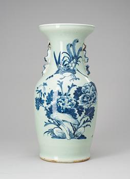 63. A blue and white vase, Qing dynasty, 19th Century.