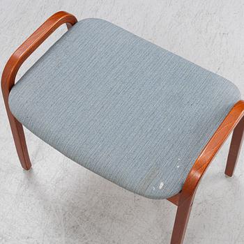 Yngve Ekström, fåtöljer, ett par, med fotpallar, "Lamino", Swedese.