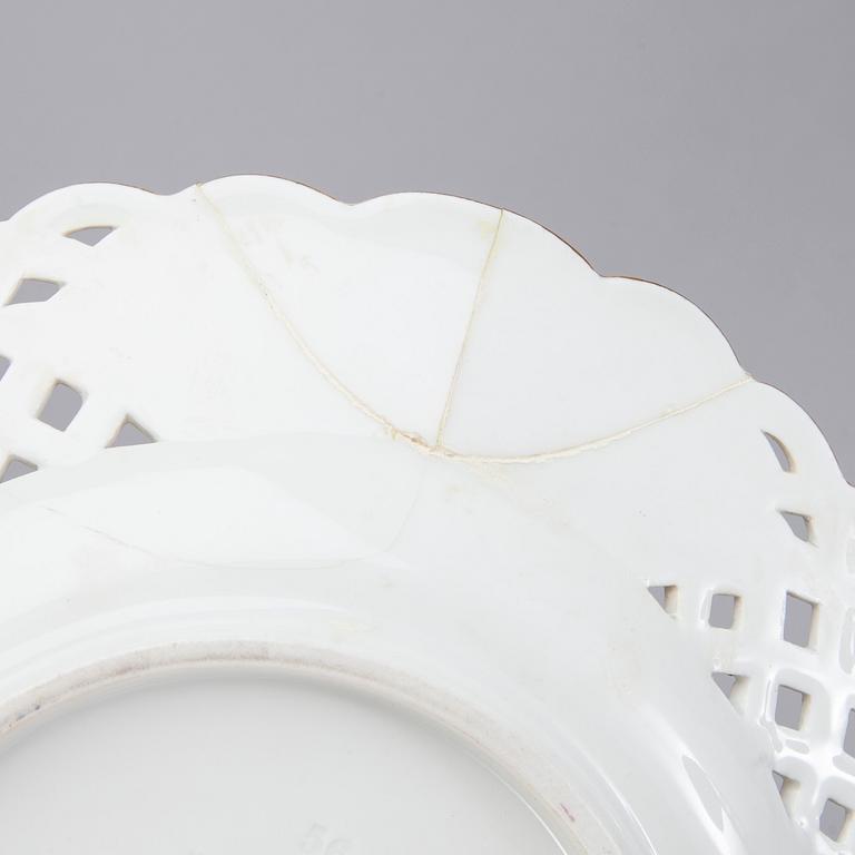 TALLRIK, porslin, Meissen 1800-tal.