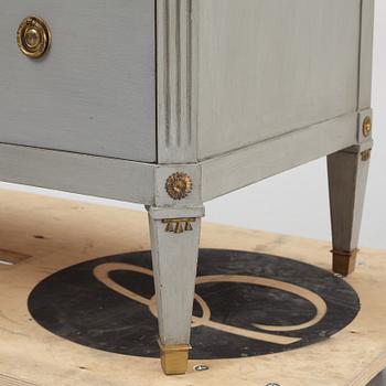 A Gustavian style chest of drawers, first half of the 20th Century.