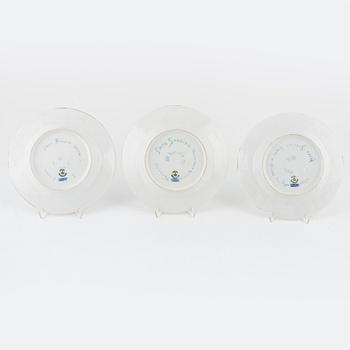 Six porcelain fruit plates, Hausmalerei, Royal Copenhagen, Danmark, 1889-1922.