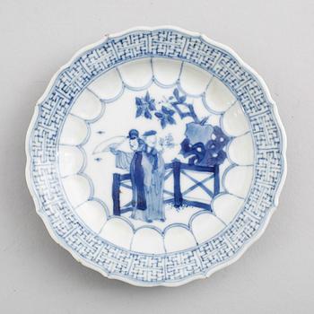 SAMLING KINESISKT PORSLIN, 5 delar, Kangxi 1662-1722.