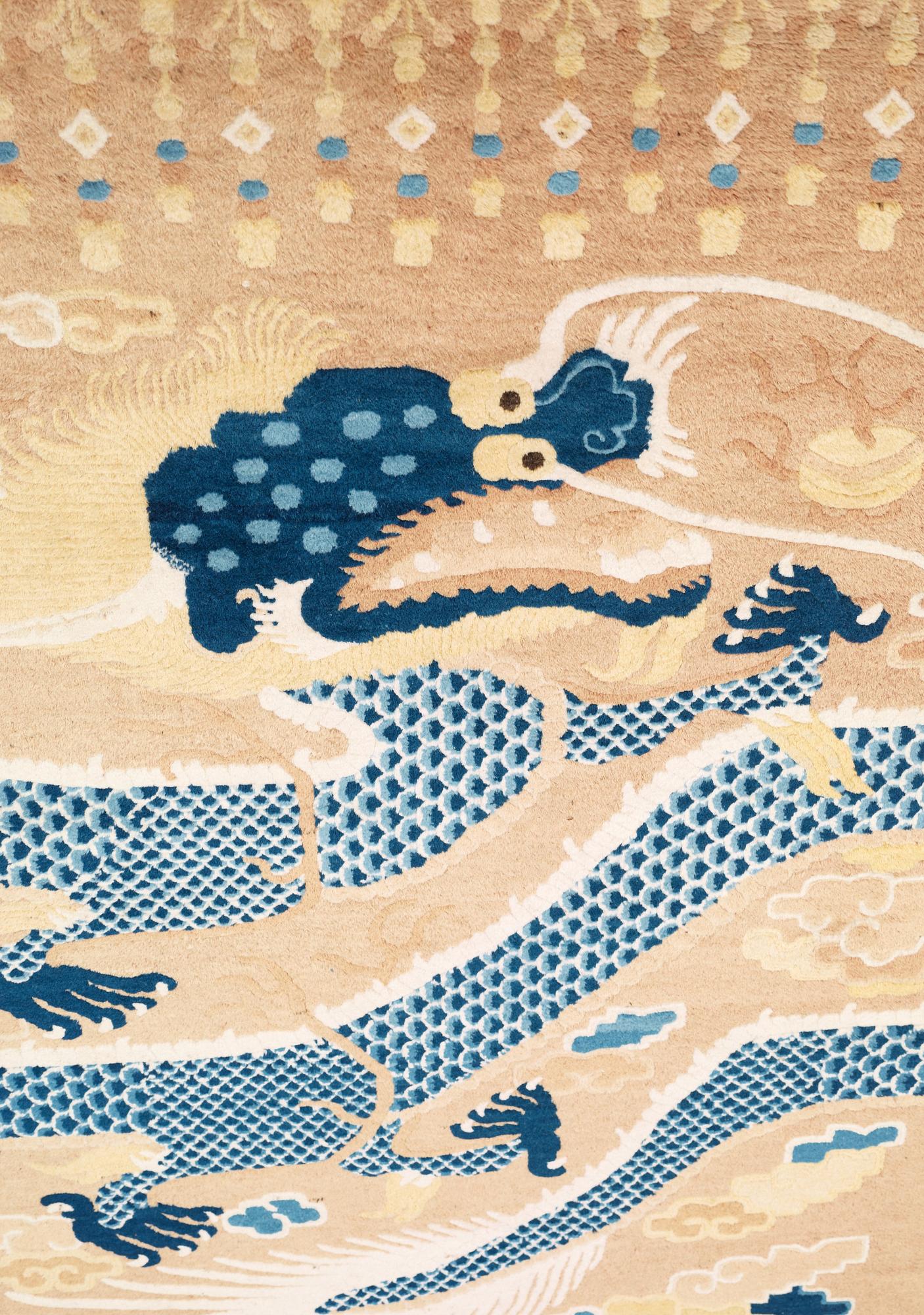 ANTIQUE NINGXIA PILLAR RUG. 297 x 125,5 cm.