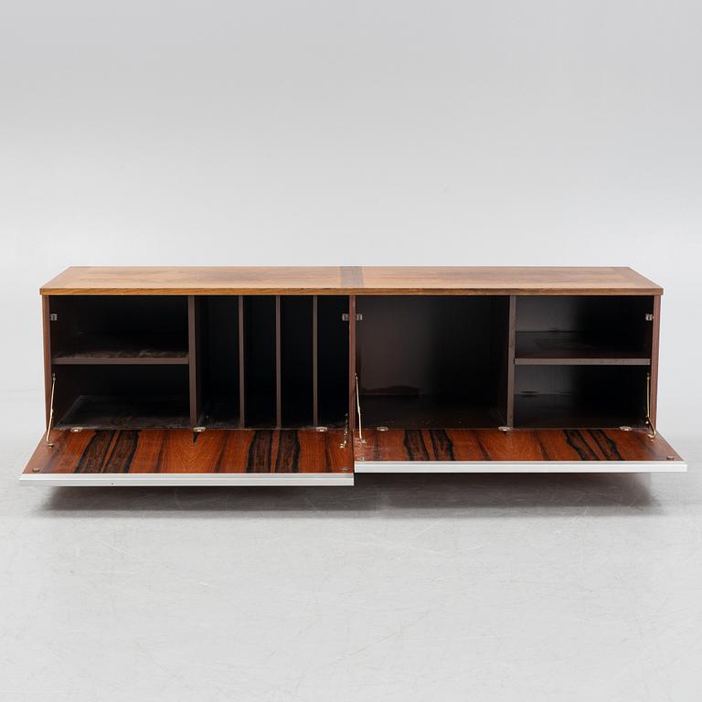 Jan Ole Ertzeid, sideboard, "Mambo", Bruksbo Tegnekontor, Bagn Møbelindustri, Norge, 1970-tal.
