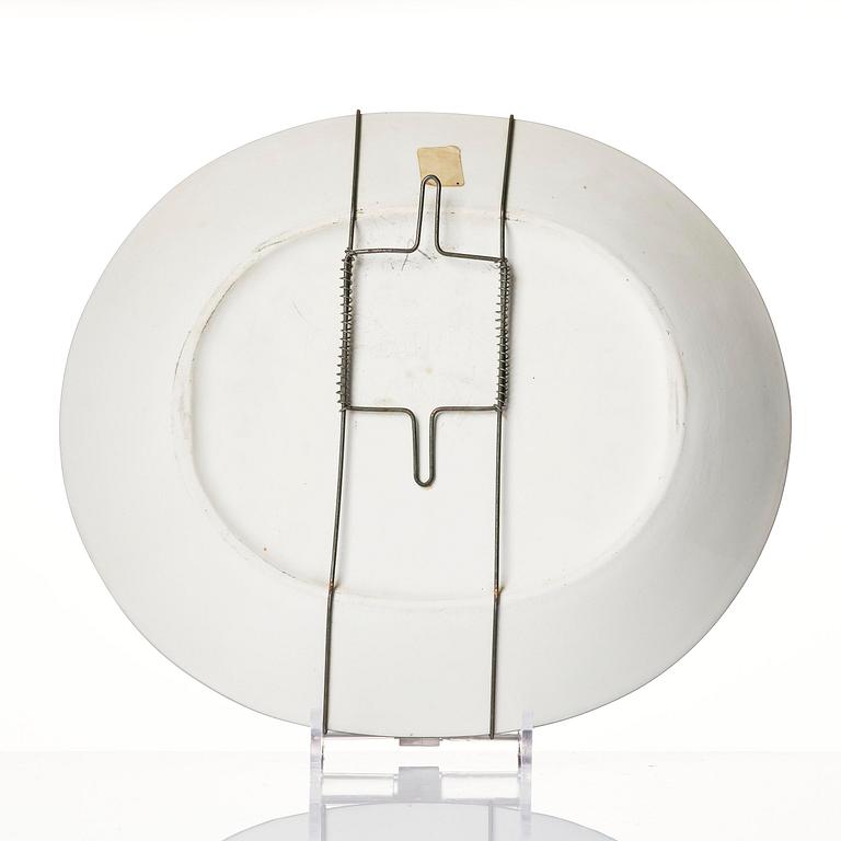 Birger Kaipiainen, a decorative ceramic dish, Arabia, Finland, 1970s.
