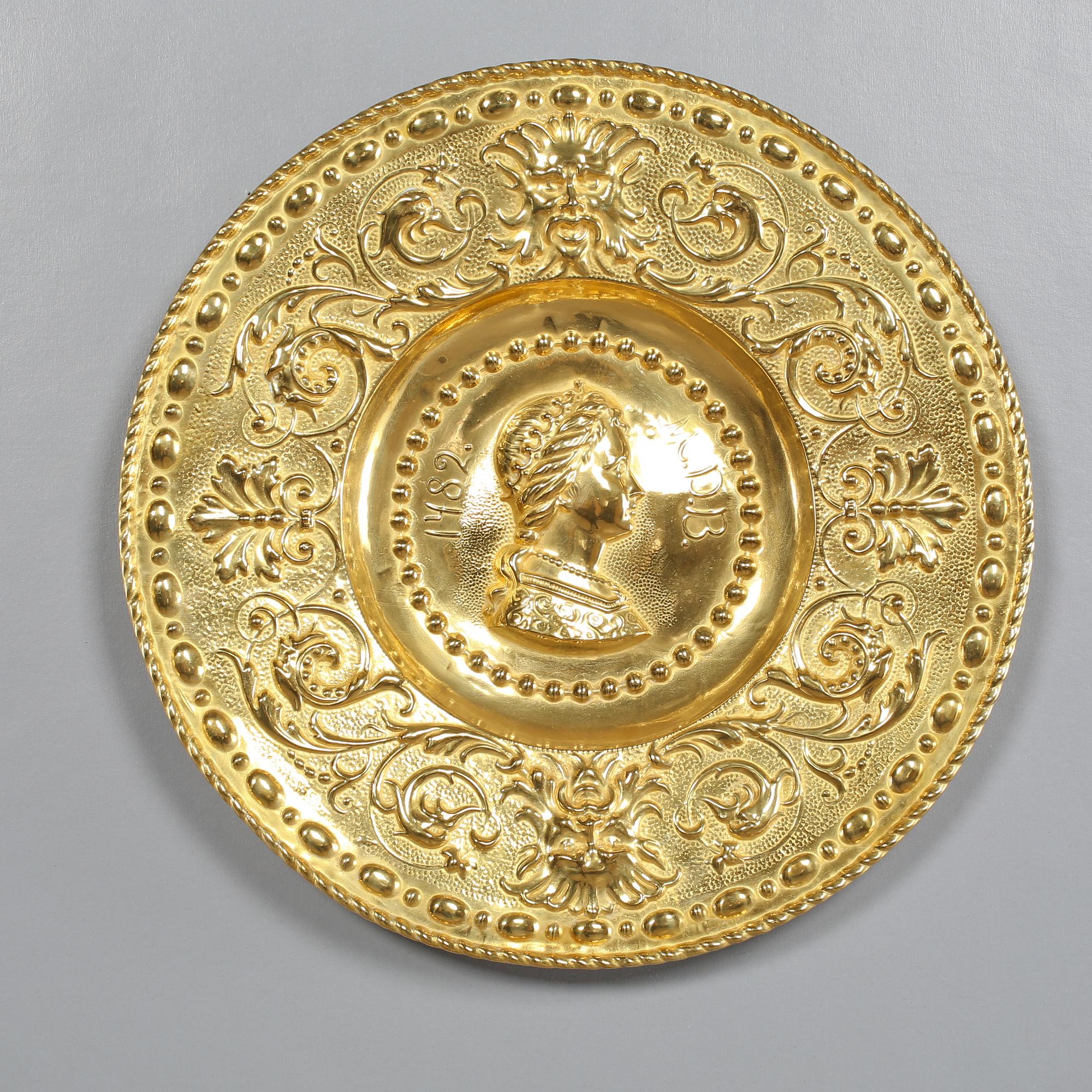 LJUSPLÅTAR, ett par + 1 st, mässingsplåt, omkring år 1900.