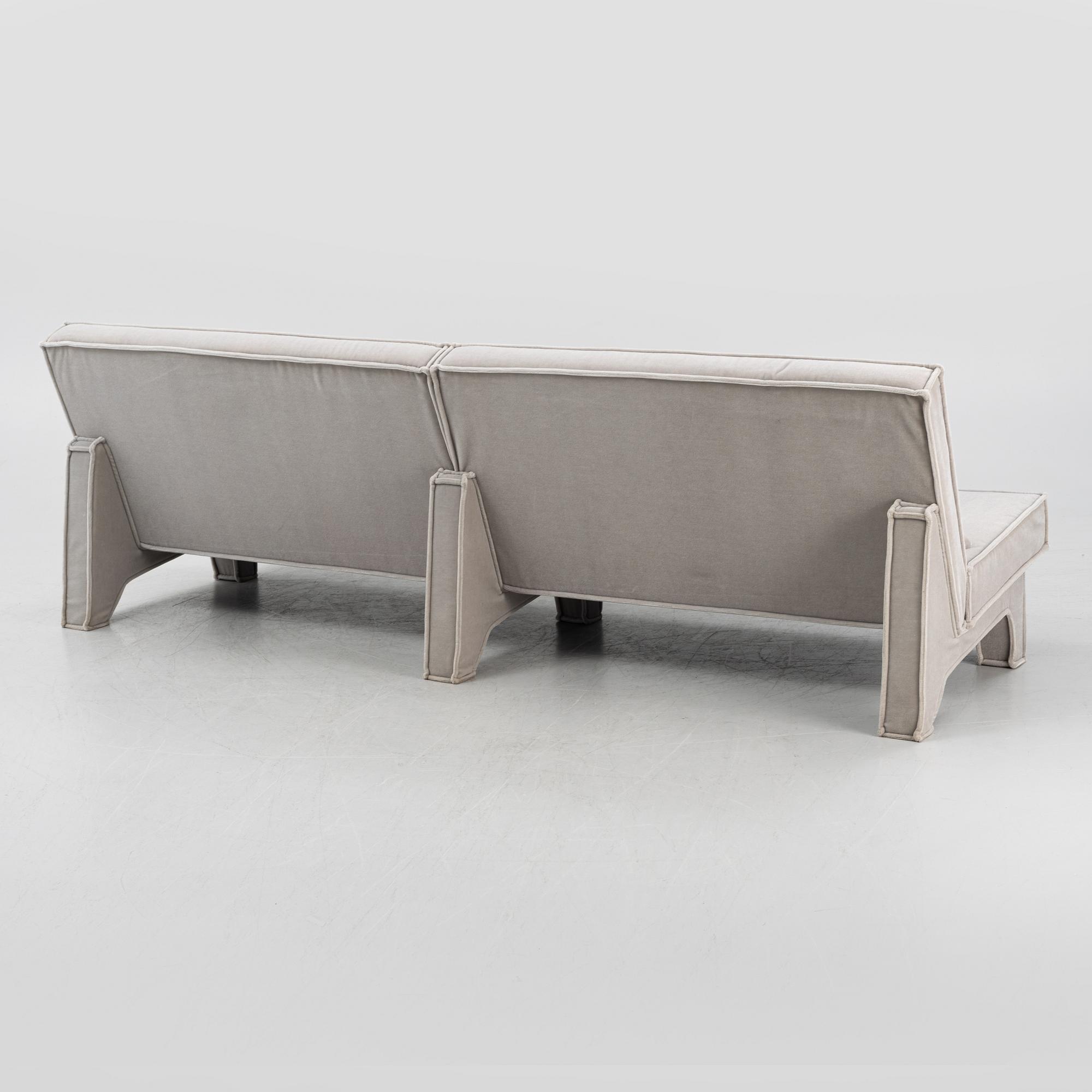 Chris Martin, a 'BAM!' sofa, Massproductions.