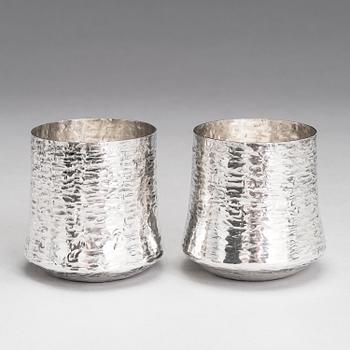 TAPIO WIRKKALA, A silver punch ladle and six silver beakers, marked TW,  Kultakeskus, Hämeenlinna, Finland 1976 an 1974.