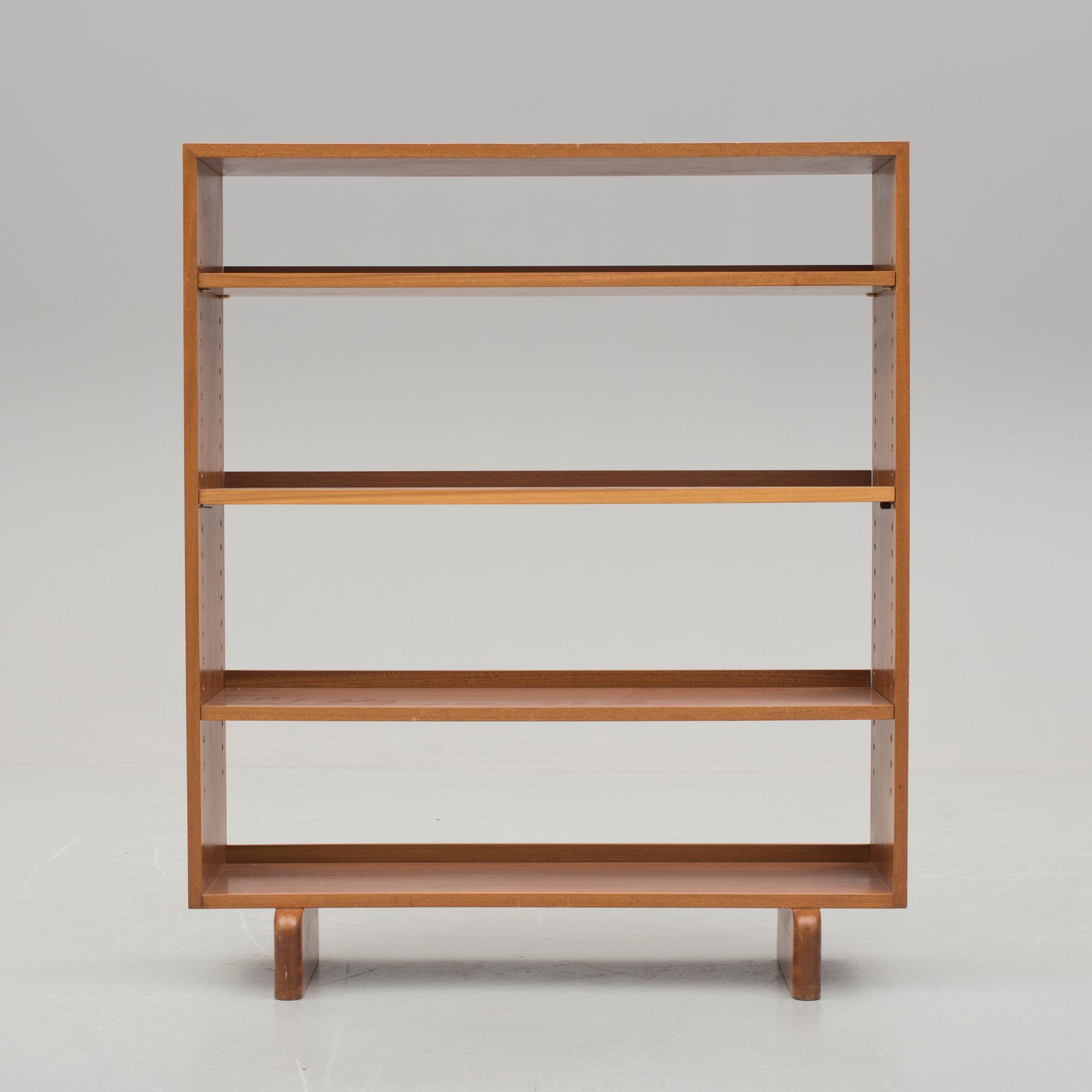 JOSEF FRANK, bokhylla, Firma Svenskt Tenn, modell 1142.