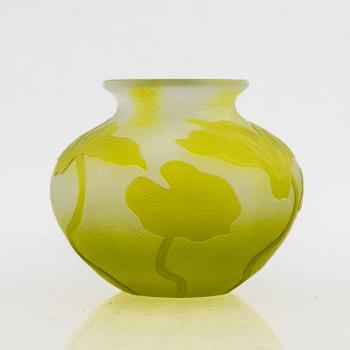 Karl Lindeberg, an Art Nouveau cameo glass vase, Kosta, early 20th century.