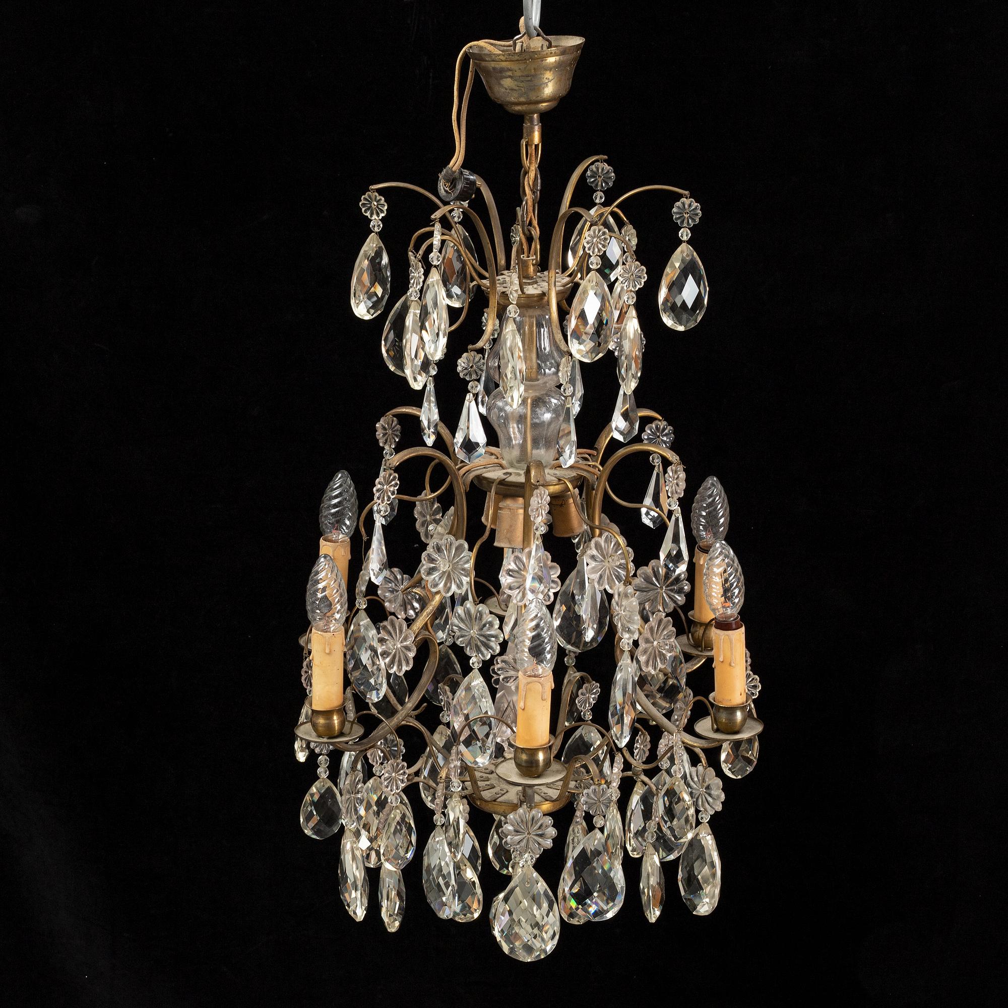 A 20th Century chandelier.