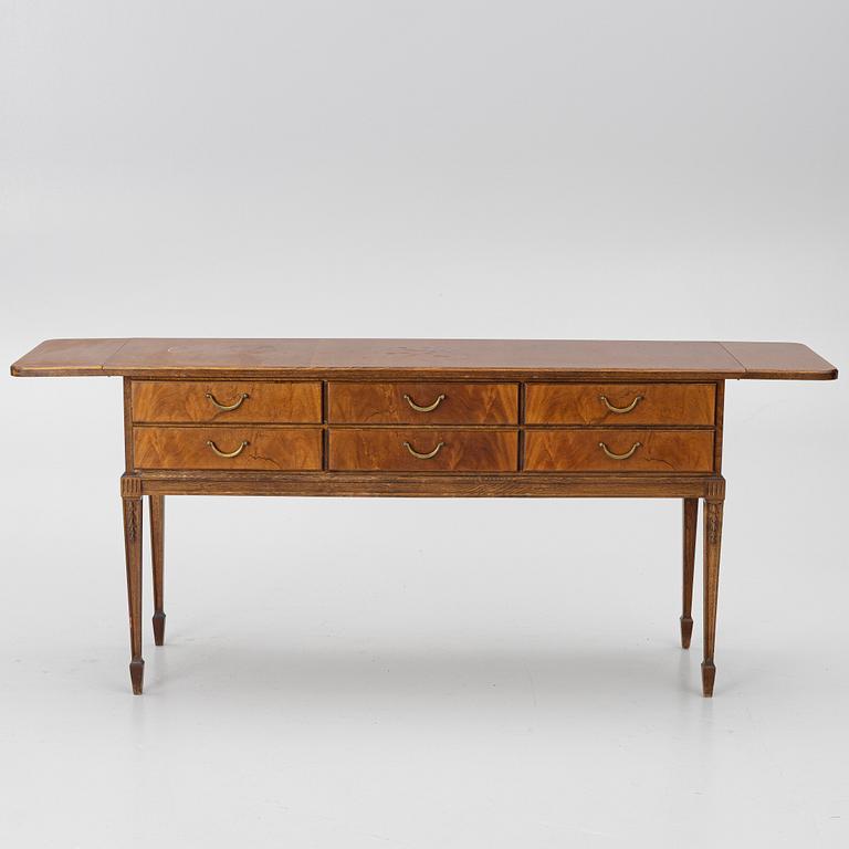 Sideboard/serving sideboard, English style, first half of the 20th century.