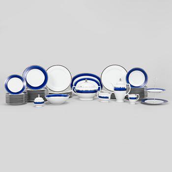 Sigvard Bernadotte, servidelar, 57 delar, porslin, "Marianne Royal Blue", Christineholm, Millenniumserien 2000.