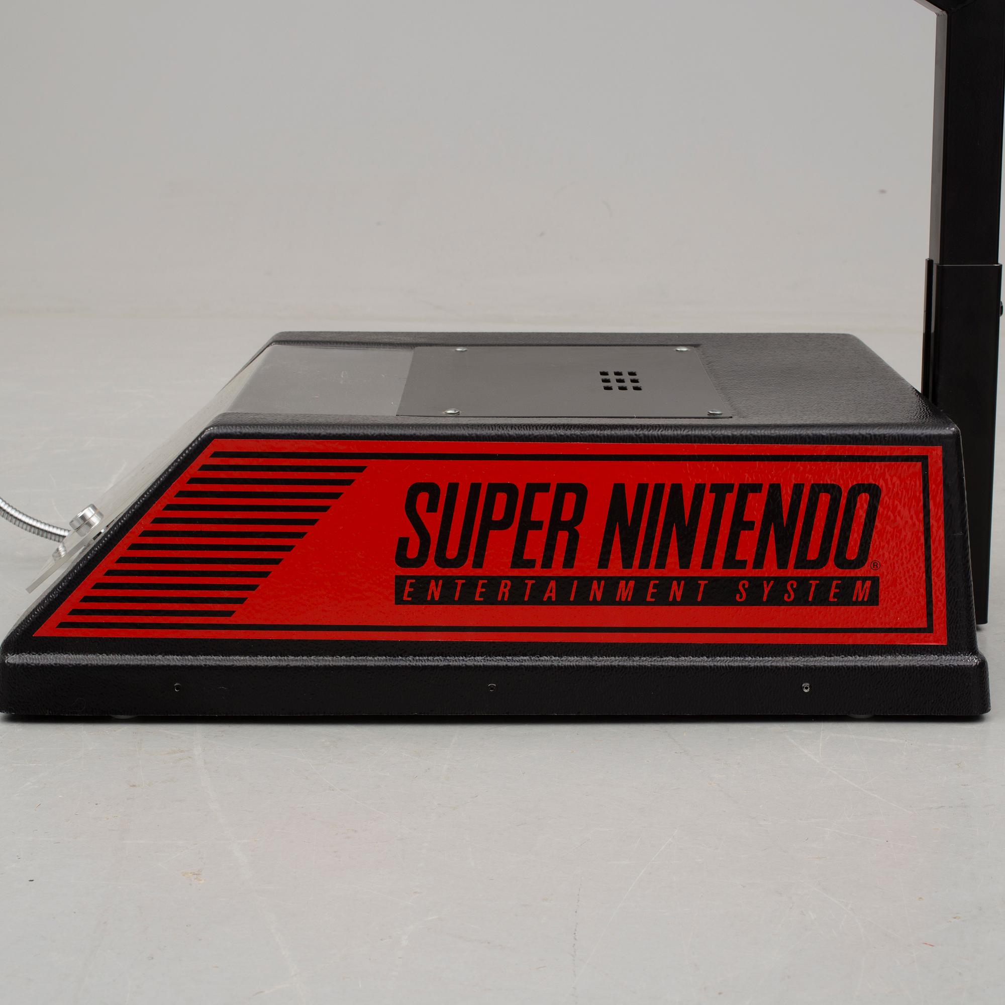 BUTIKSDISPLAY, metall och plast, Super Nintendo, 1990-tal.