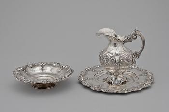 VATTENKANNA, SKÅL och FAT, silver. Portugal 1900-tal. Vikt ca. 2 260 g.