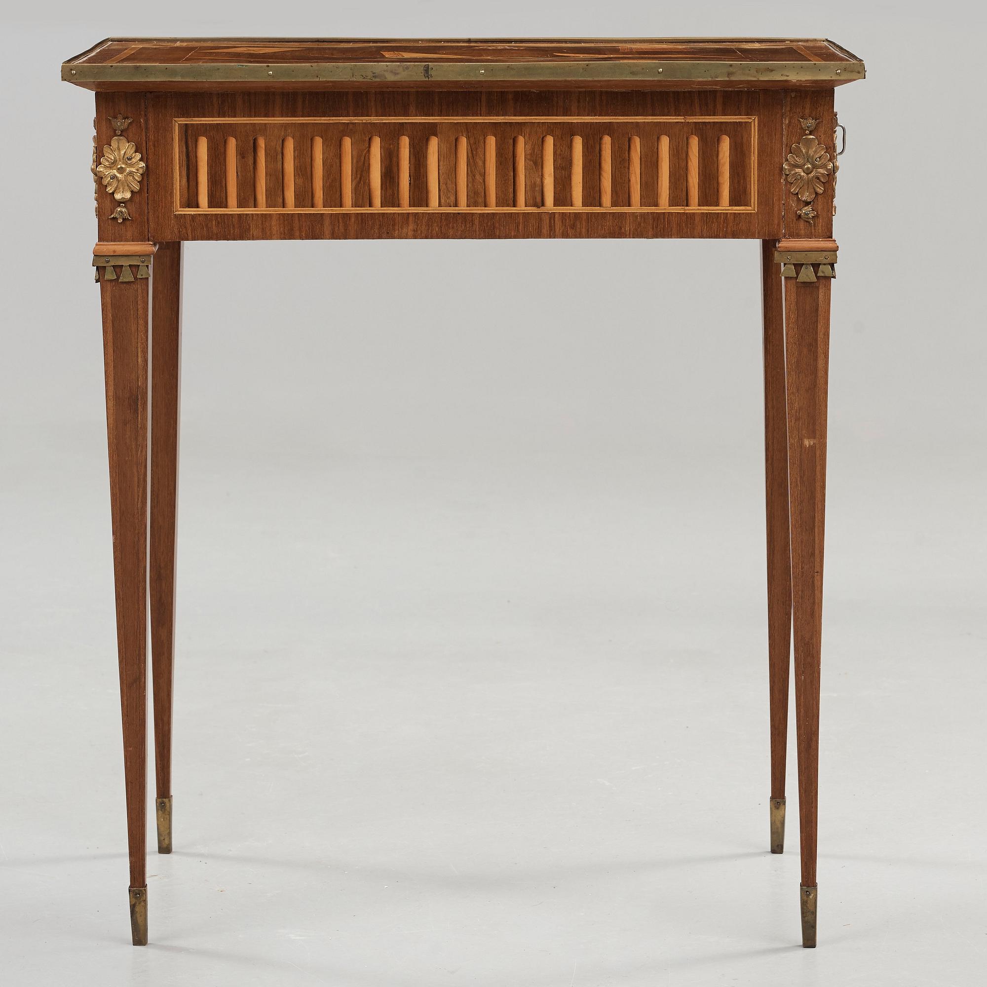 DAMARBETSBORD, av Anders Lundelius (mästare i Stockholm 1778-1823), ej signerat, gustavianskt.