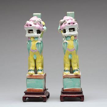 A pair of famille rose candle holders/censers, Qing dynasty, 19th Century.