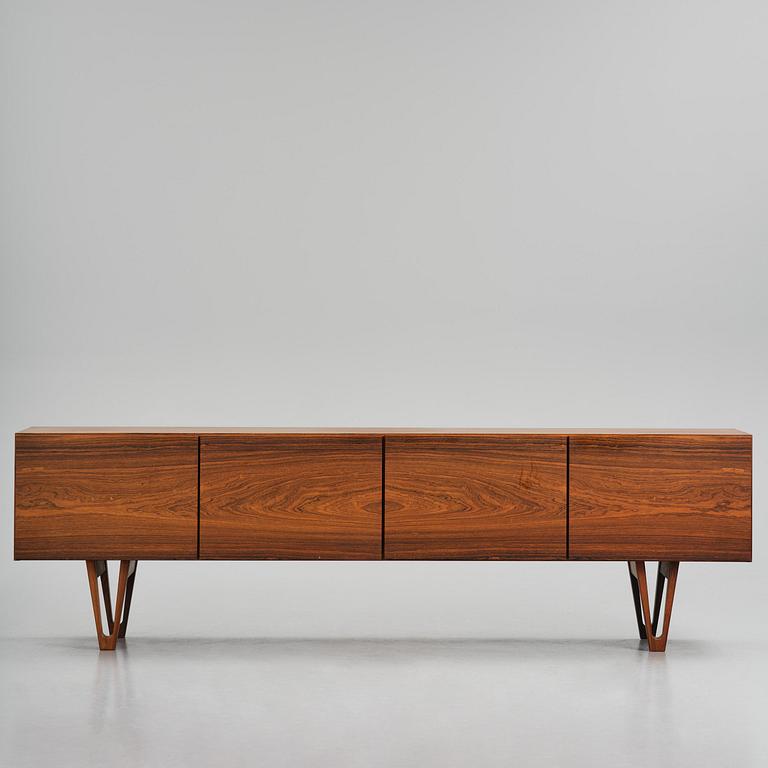 Ib Kofod-Larsen, a rosewood veneered sideboard model "501" from the "Ib 500" series, Seffle Möbelfabrik, Sweden, 1960s.