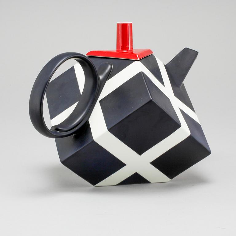 ROLF SINNEMARK, tekanna,  porslin, "Cube", Rörstrand, sent 1900-tal.