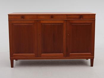 SIDEBOARD, "Herrgården", Carl Malmsten, Bodafors, 1962.