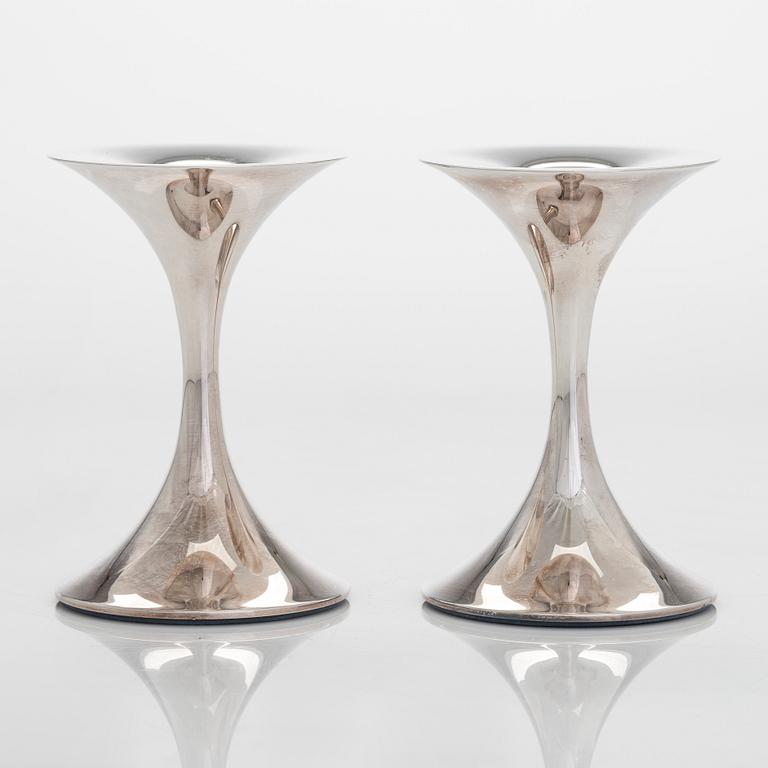 Tapio Wirkkala, a pair of 'Trumpet' silver candlesticks, Kultakeskus, Hämeenlinna 2011.