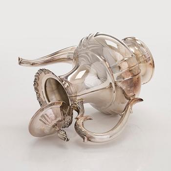 Kahvikannu, hopeaa, Kultakeskus Hämeenlinna 1979.