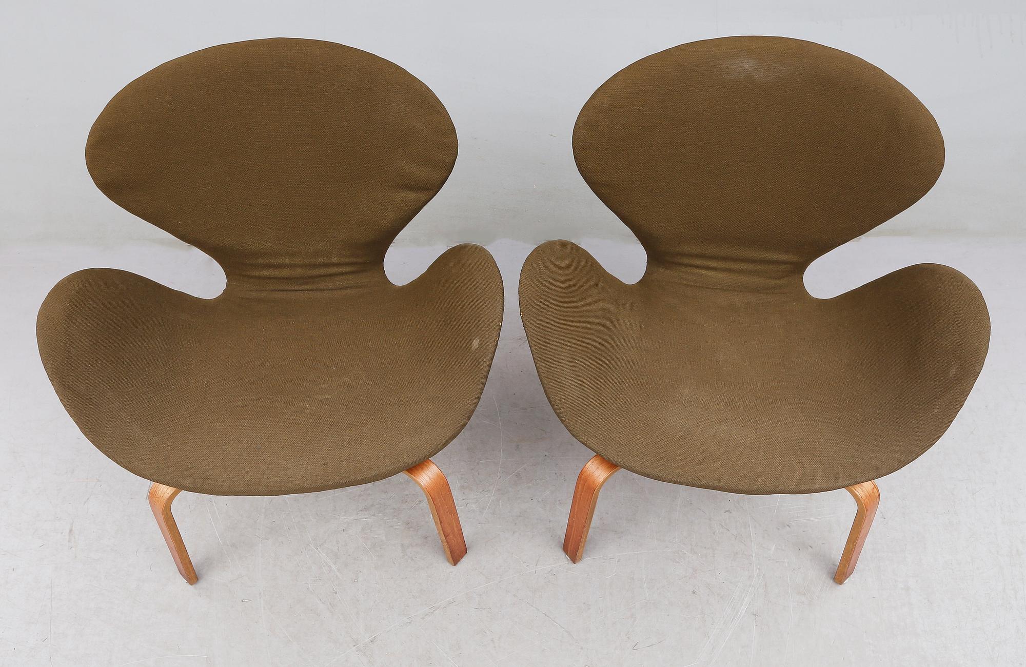 FÅTÖLJER, 1 par, "Svanen", Arne Jacobsen, Fritz Hansen, Danmark 1960-tal.