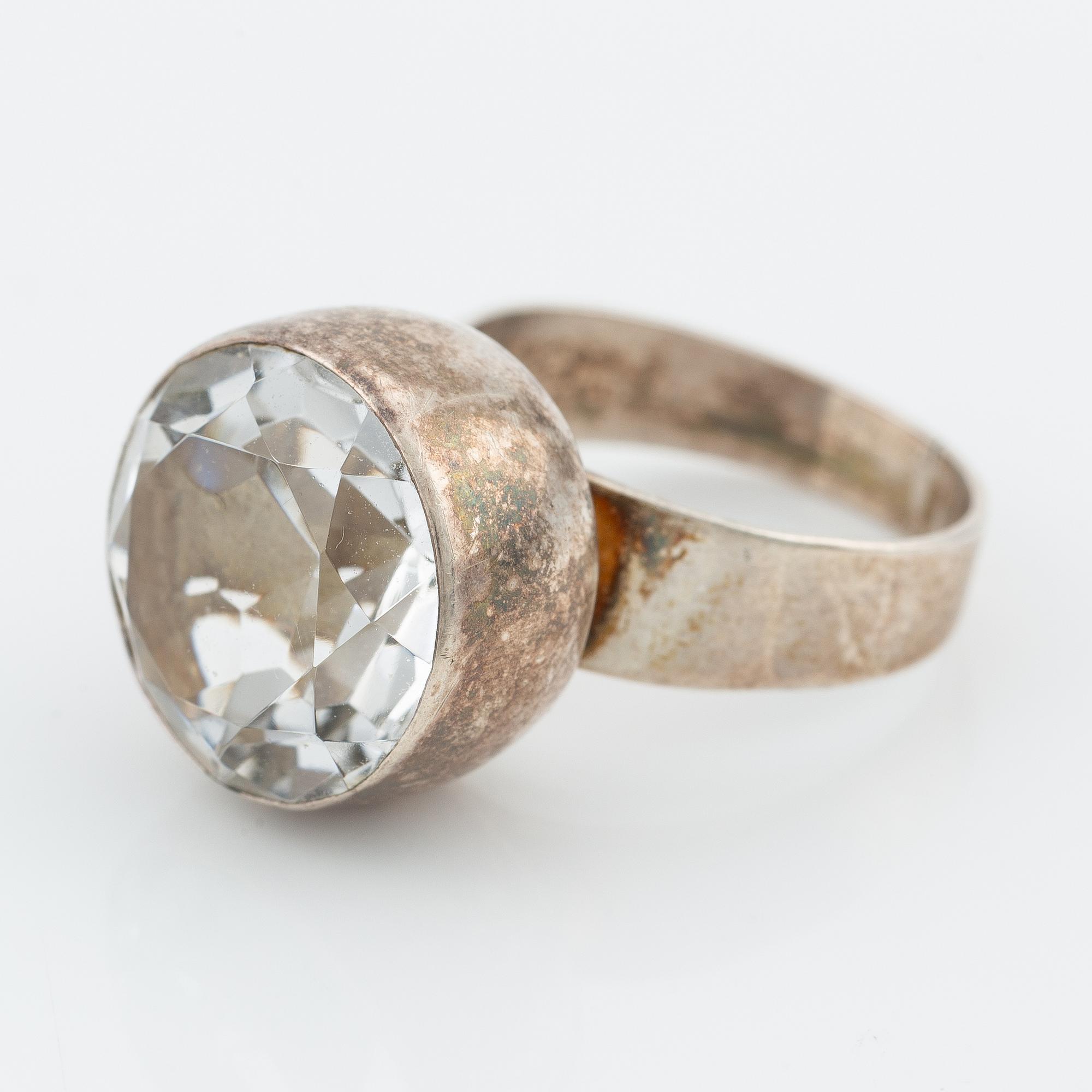 Necklace, bracelet, and a ring, silver with rock crystal, including pieces by Gert Thysell.