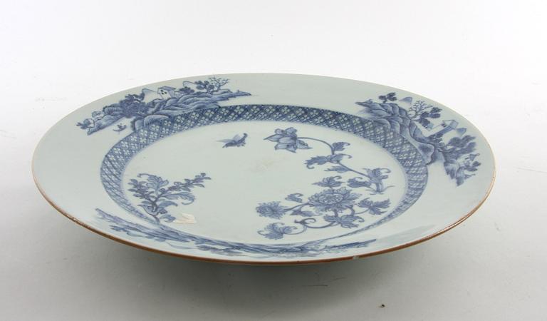 TALLRIK, porslin, Kina, 1700-tal.