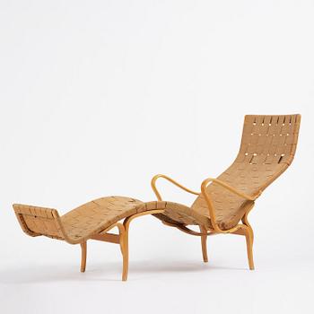 Bruno Mathsson, a "Pernilla 3" lounge chair, Firma Karl Mathsson, Värnamo, 1940s.