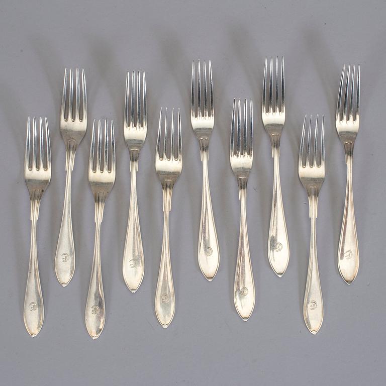 PARTI SILVERBESTICKDELAR, bland annat en soppslev GAB, Stockholm, 1907. Vikt ca 1175 g.