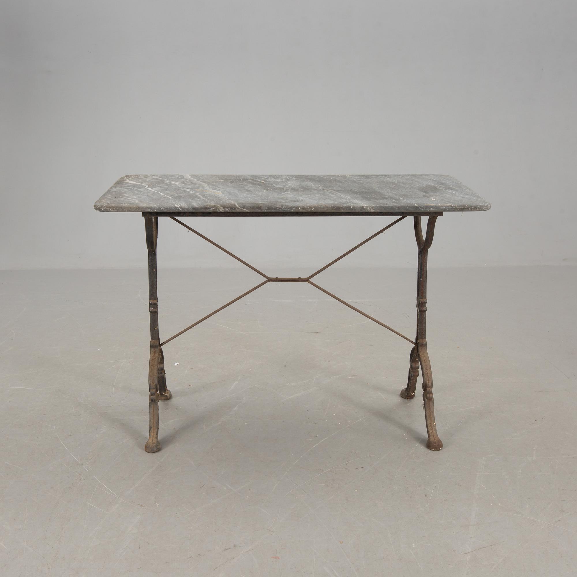 TRÄDGÅRDSBORD, 1900-talets början.