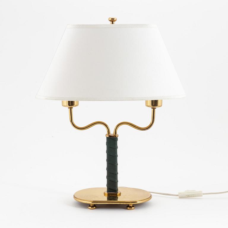 Josef Frank, a modell 2388 table lamp from Firma Svenskt Tenn.