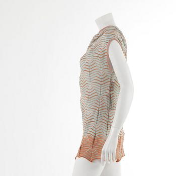 MISSONI, a one shoulder top. Italian size 40.