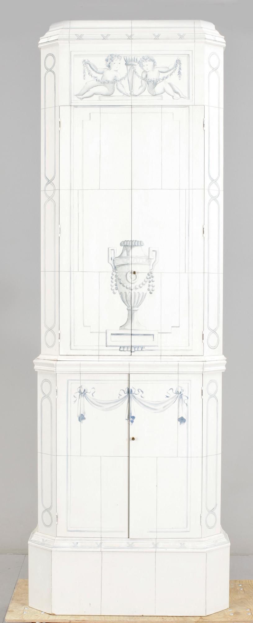 KAKELUGNSSKÅP, Lädja snickerimagasin, 1900-talets slut-.