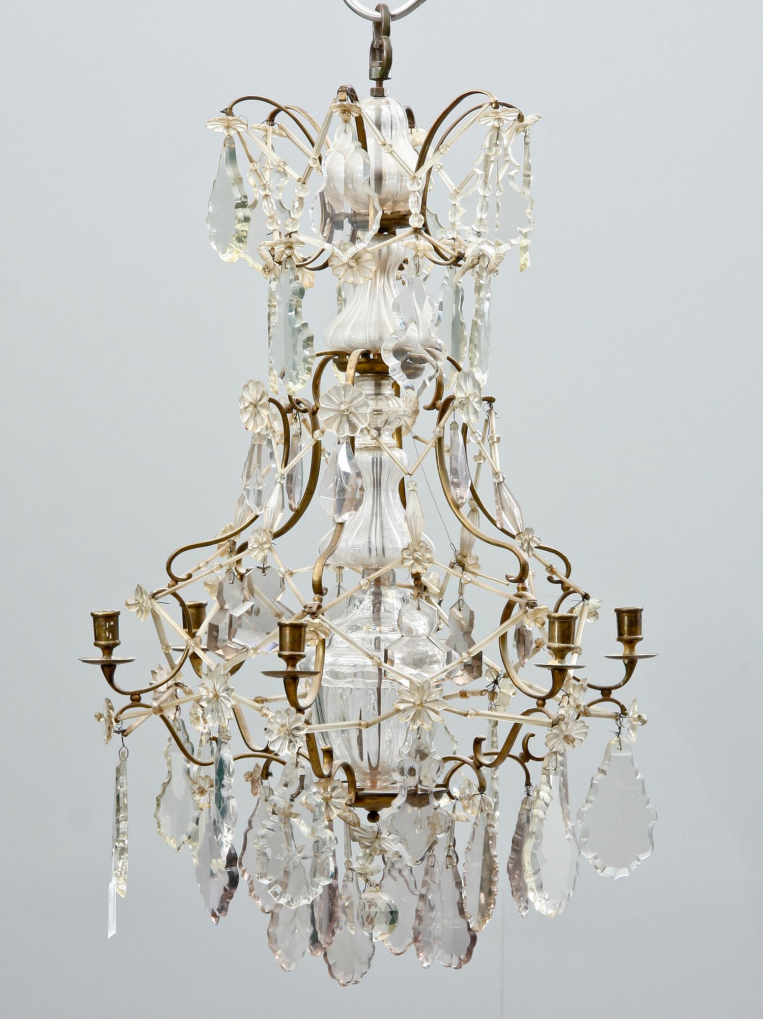 LJUSKRONA, rokokostil. 18/1900-tal.