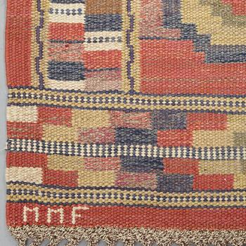 Märta Måås-Fjetterström, a carpet, "Röda åttan", flat weave, ca 295-297 x 205,5-209 cm, signed MMF.