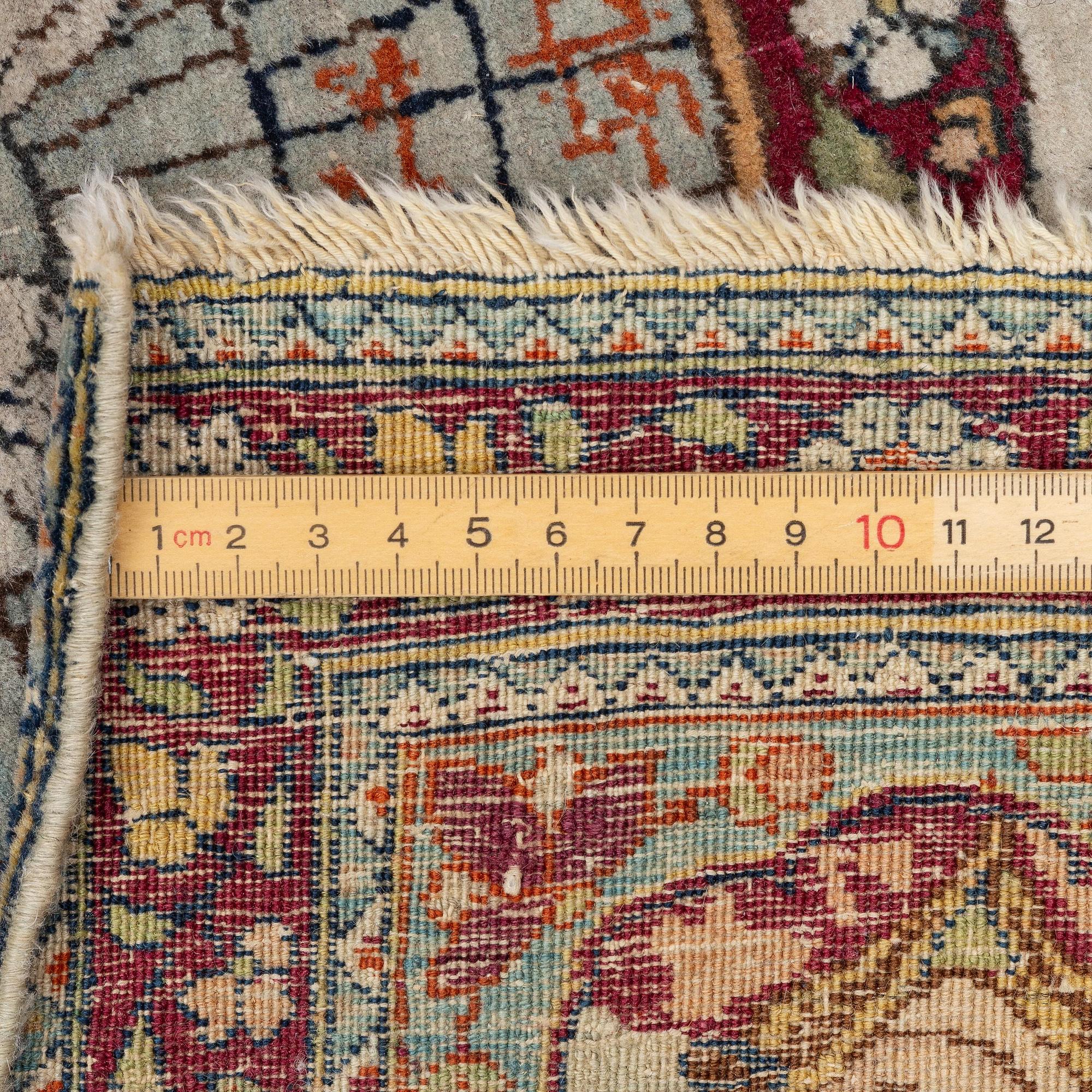Matta, antik Isfahan, Södra Persien, ca 192 x 122 cm.