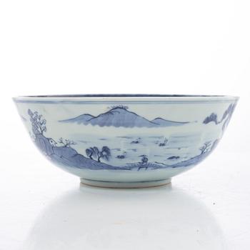 A blue and white porcelain bowl, China, Jiaqing (1796-1820).