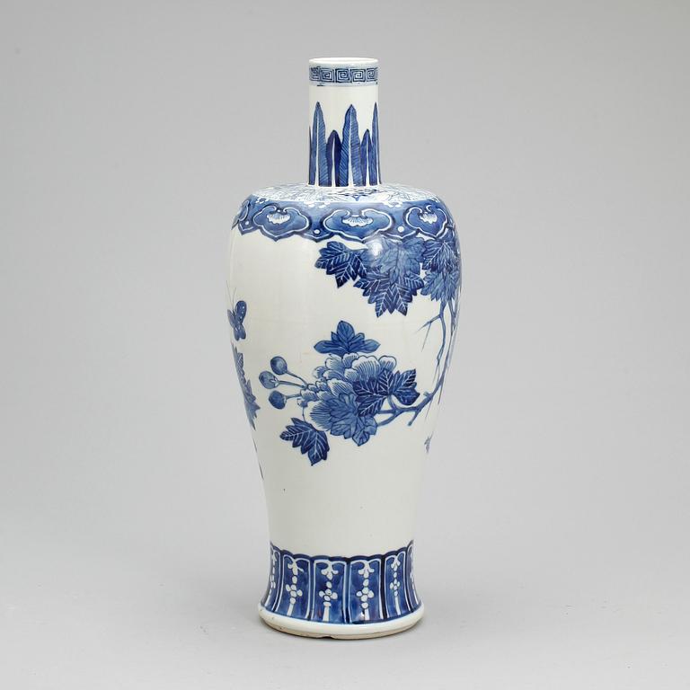 VAS, porslin, Kina, 1800-tal.