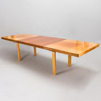 Alvar Aalto, A mid-20th-century dinner table "90", O.Y. Huonekalu- ja Rakennustyötehdas A.B. Finland.