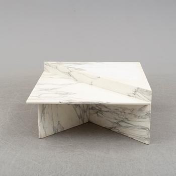 A 1970s Italian marble coffee table.