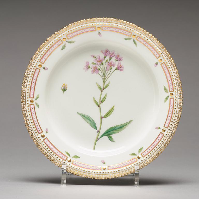 LUNCHTALLRIKAR, 12 stycken (6+6), porslin. "Flora Danica", Royal Copenhagen, Danmark, 1900-tal.