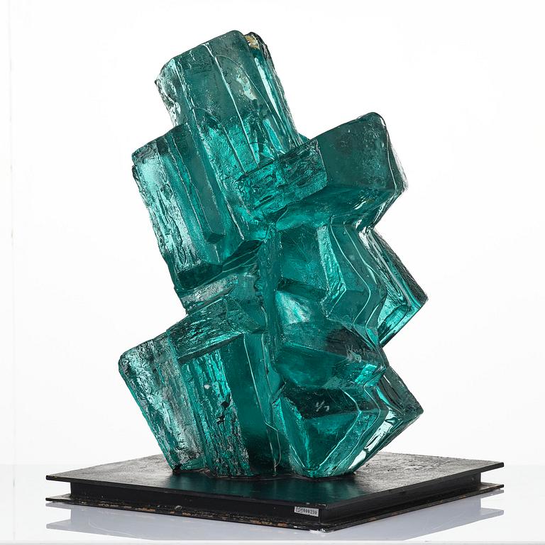 Edvin Öhrström, "Kristallisk komposition" (Crystalline composition), a cast glass sculpture, Lindshammar Glassworks, ed. 1/7.