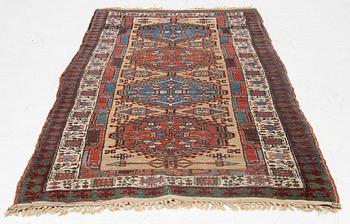 Matta, antik Sarab, ca 205 x 105 cm.