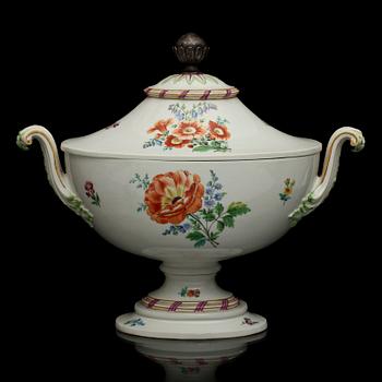 SOPPTERRIN, porslin, Meissen, Marcolinis  period, omkring 1800.