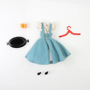Barbie clothes 4 sets. Vintage, including "Busy Morning" Mattel 1963, "Winter Holiday", Mattel 1959-63.