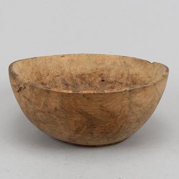 A Swedish wooden bowl and dish, 19th-20-th century.